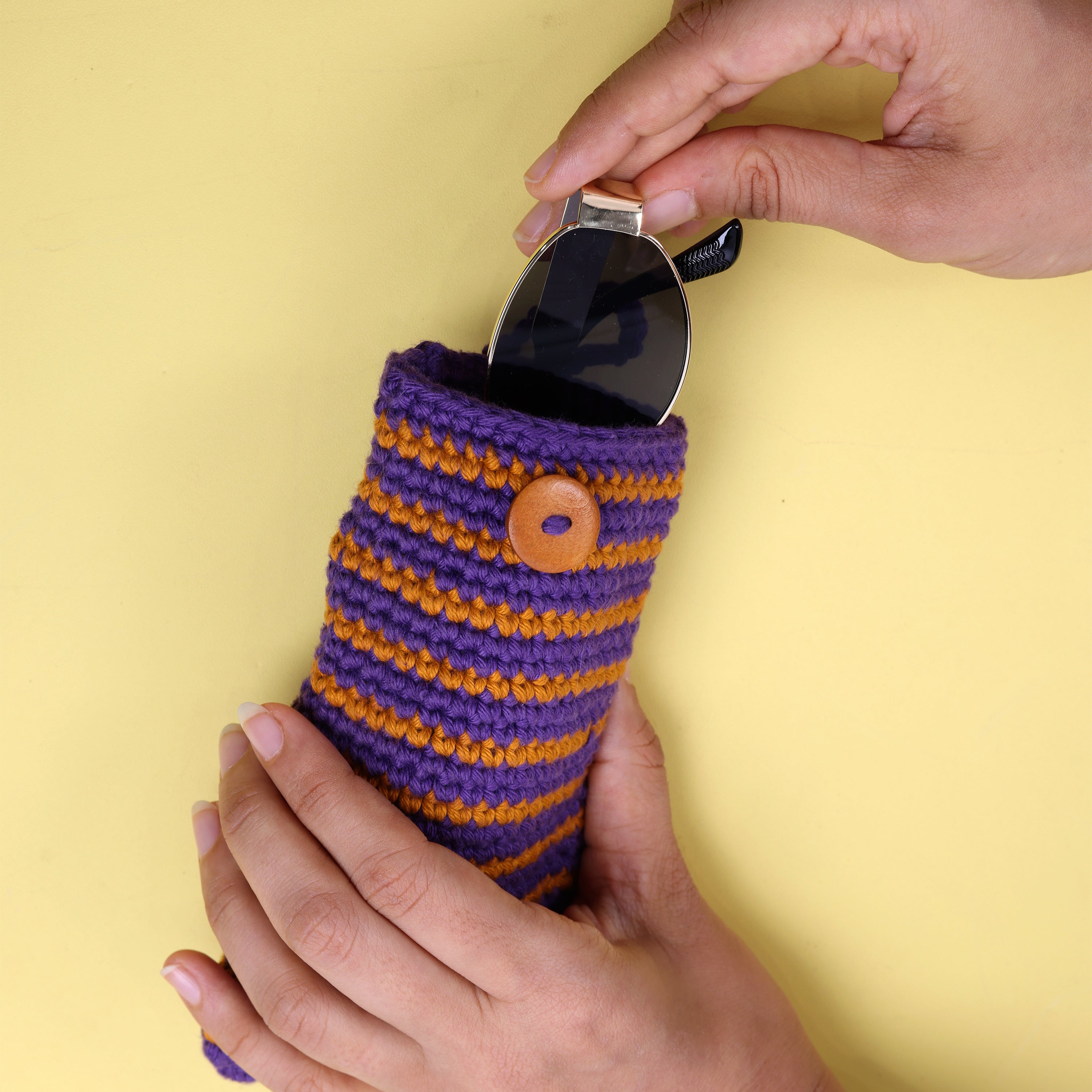 Crochet Eyewear Case (Violet)