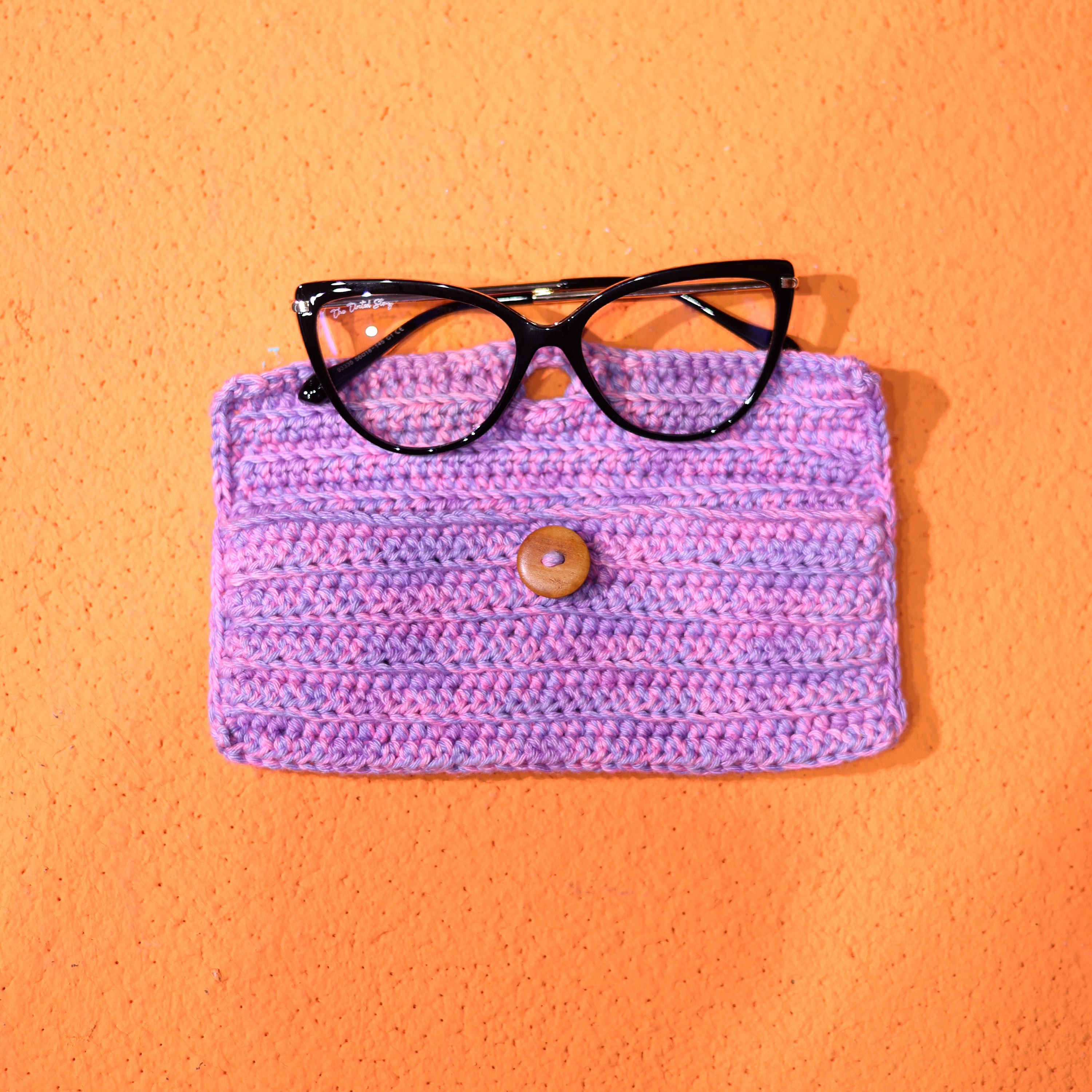 Crochet Eyewear Case (Pink)