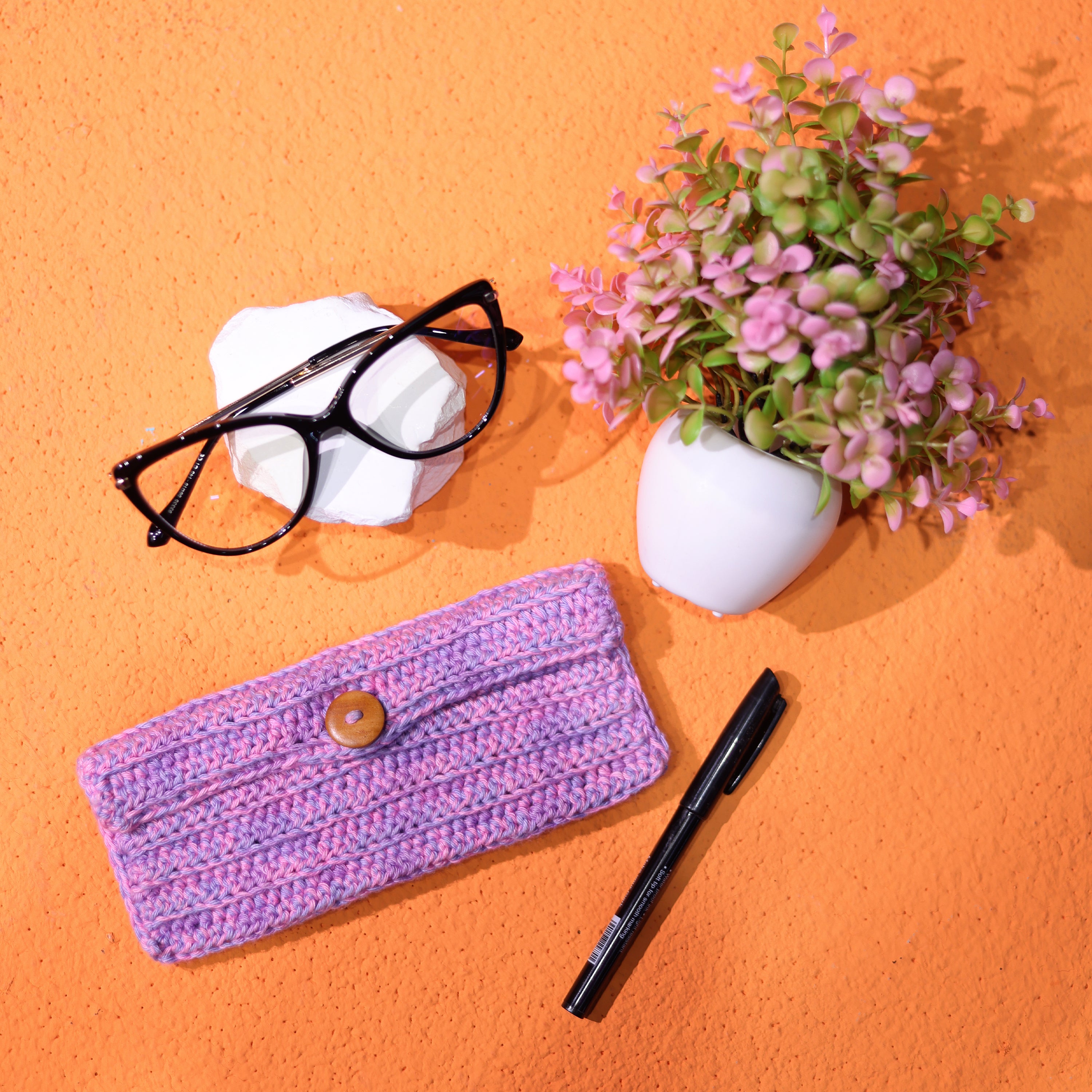 Crochet Eyewear Case (Pink)